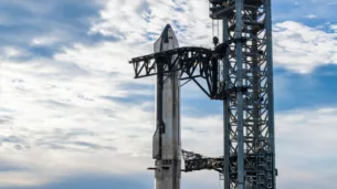 Google与SpaceX洽谈太空数据中心，瞄准AI计算新空间